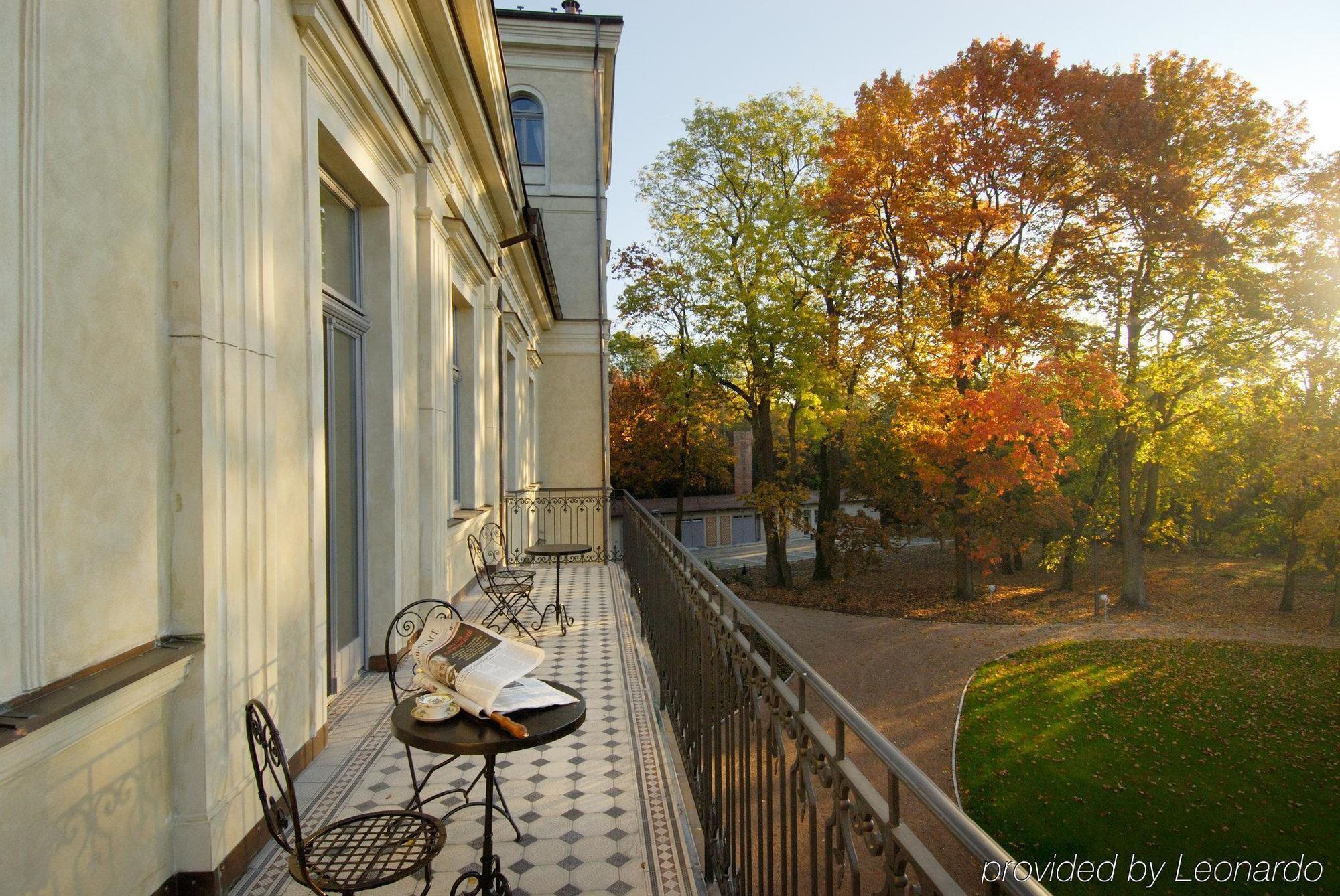 Chateau Mcely Hotel Exterior foto