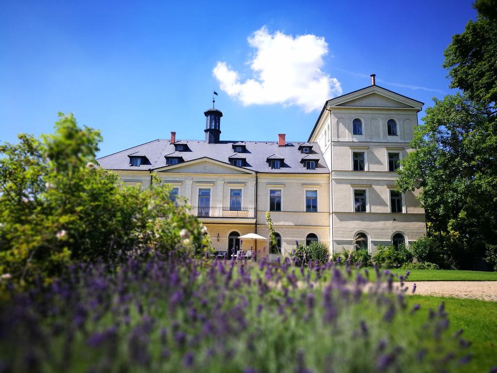 Chateau Mcely Hotel Exterior foto